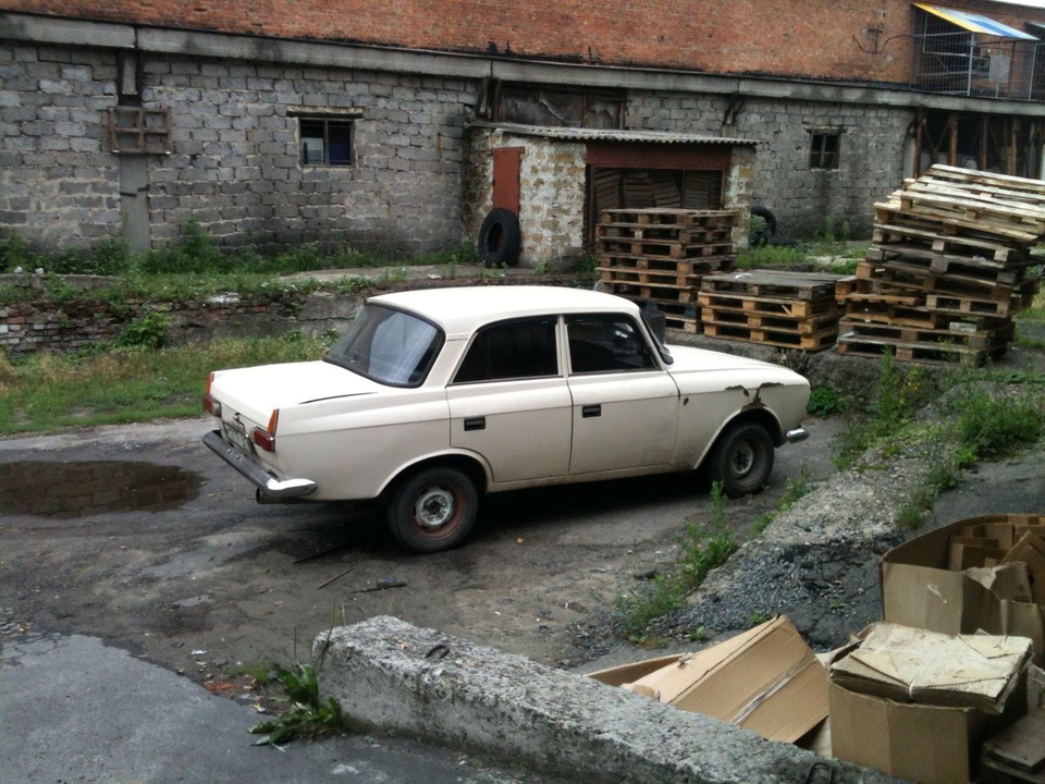 Ранний перед. "Быть или не быть?" — ИЖ Москвич 412, 1,5 л, 1986 года ...