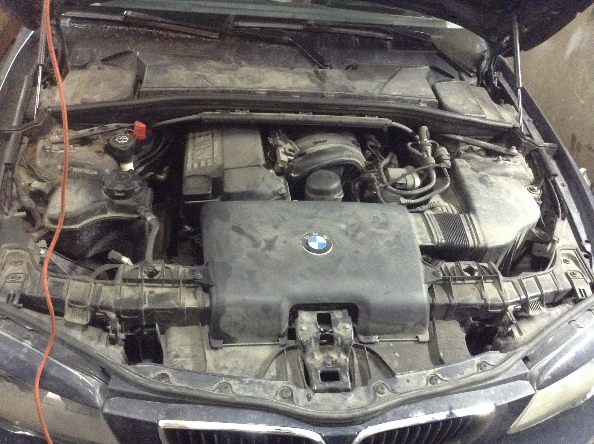 Замена втягивающего реле стартера BMW E87 N45. — DRIVE2