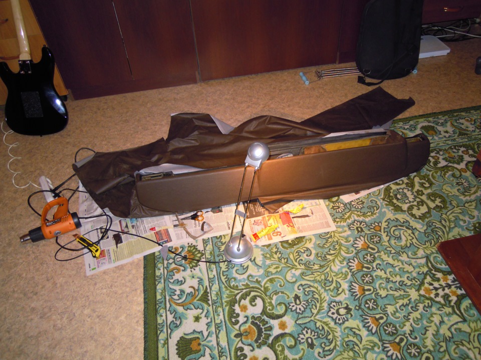 Обклейка торпеды винилом Часть 1 — Lada 21074, 1,6 л, 2005 года .