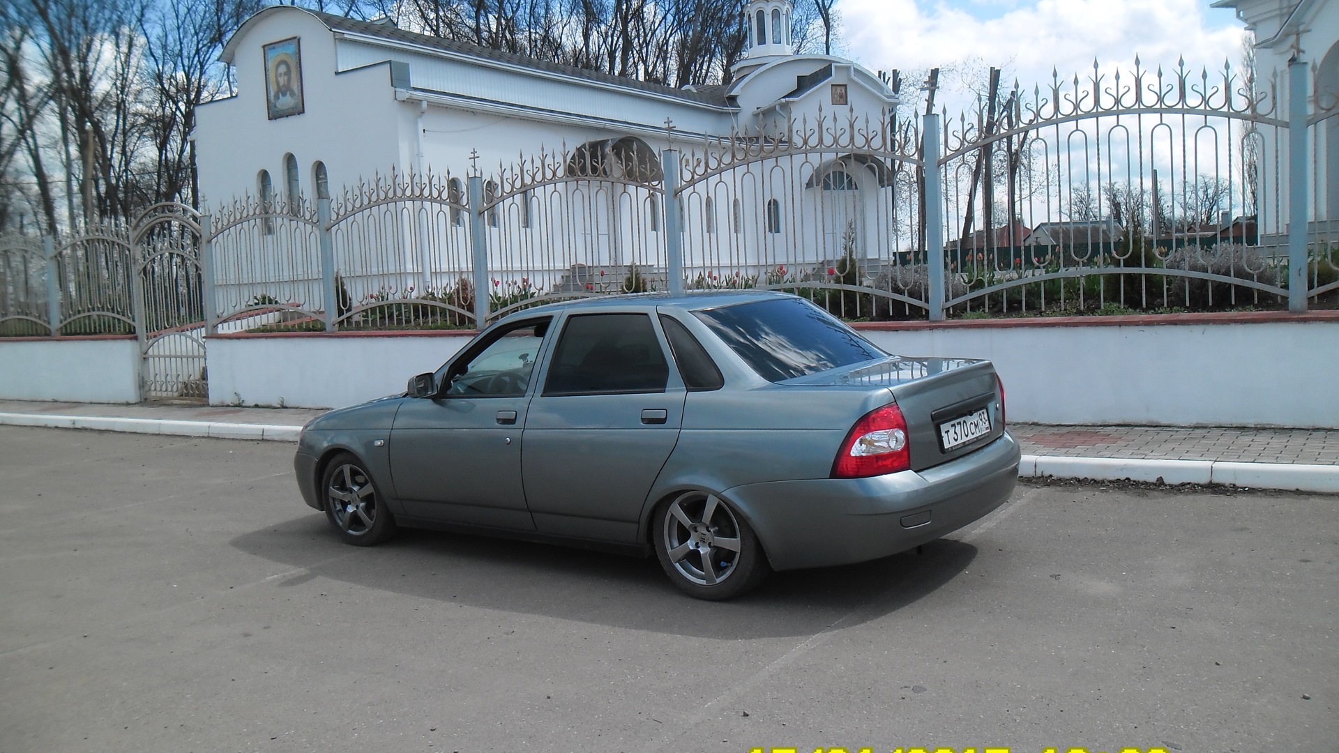 Lada Приора седан 1.6 бензиновый 2008 | серо-зеленый металлик на DRIVE2