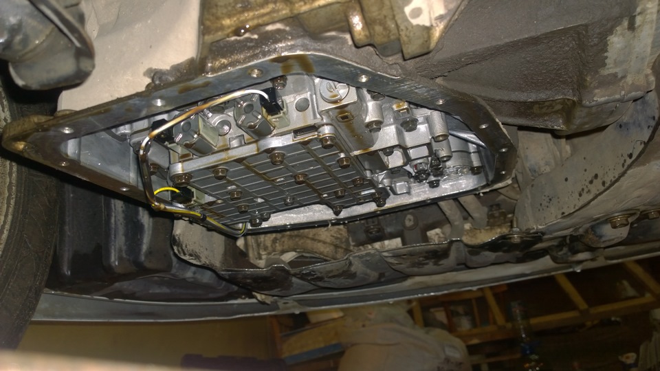 Сливная пробка масла 1az fe. Замена масляного фильтра на тойота пассо 2018 год. Замена масла ипсум. Заливная пробка prado 120. Тойота суксид замена масла в переднем редукторе.