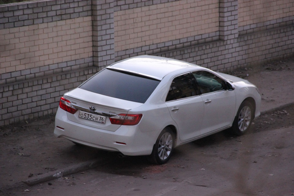 Установка спойлеров на стекло и багажник — Toyota Camry (XV50), 2,5 л ...