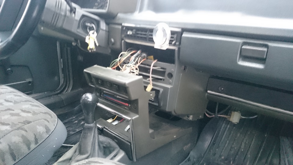 Неисправность заднего обогрева стекла — Lada 21093i, 1,5 л, 1999 года ...