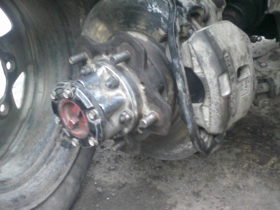 Замена привода и подшипников на ступице — Toyota Lite Ace, 2 л, 1991 ...