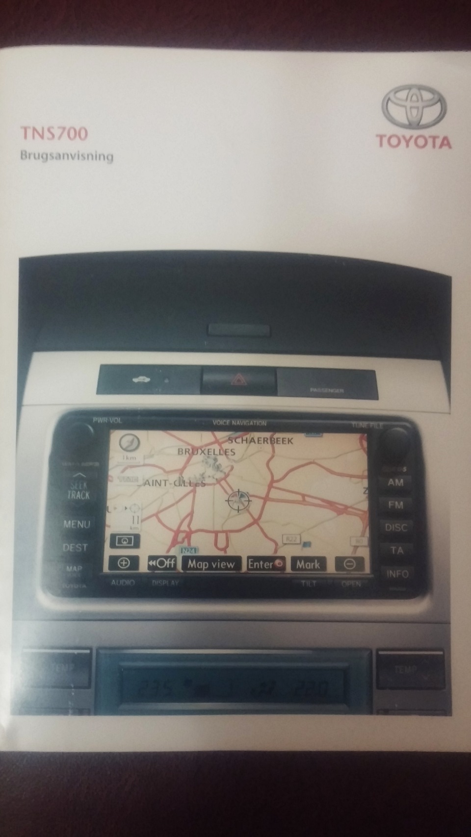 навигация — Toyota Avensis II