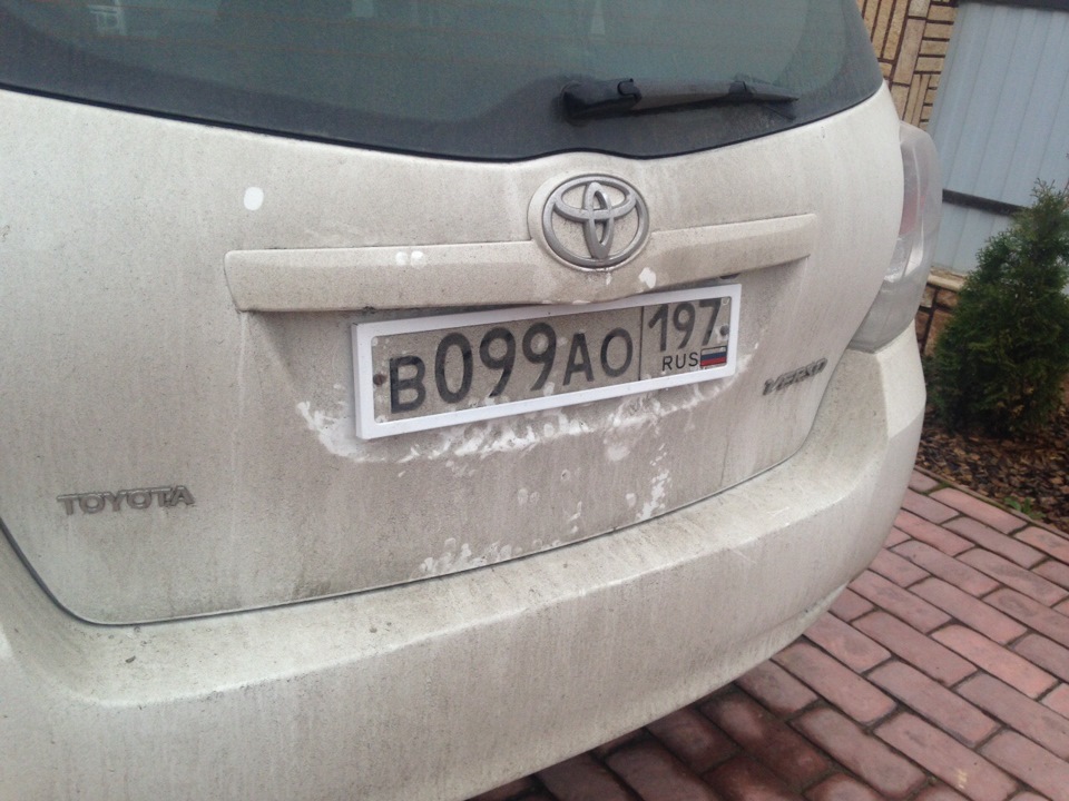 #рамки white style — Toyota Verso, 1,8 л, 2010 года | аксессуары | DRIVE2