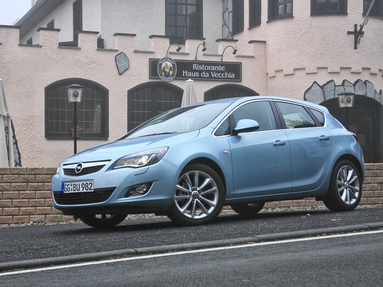 Opel россия. Opel Astra 1.4 Turbo.