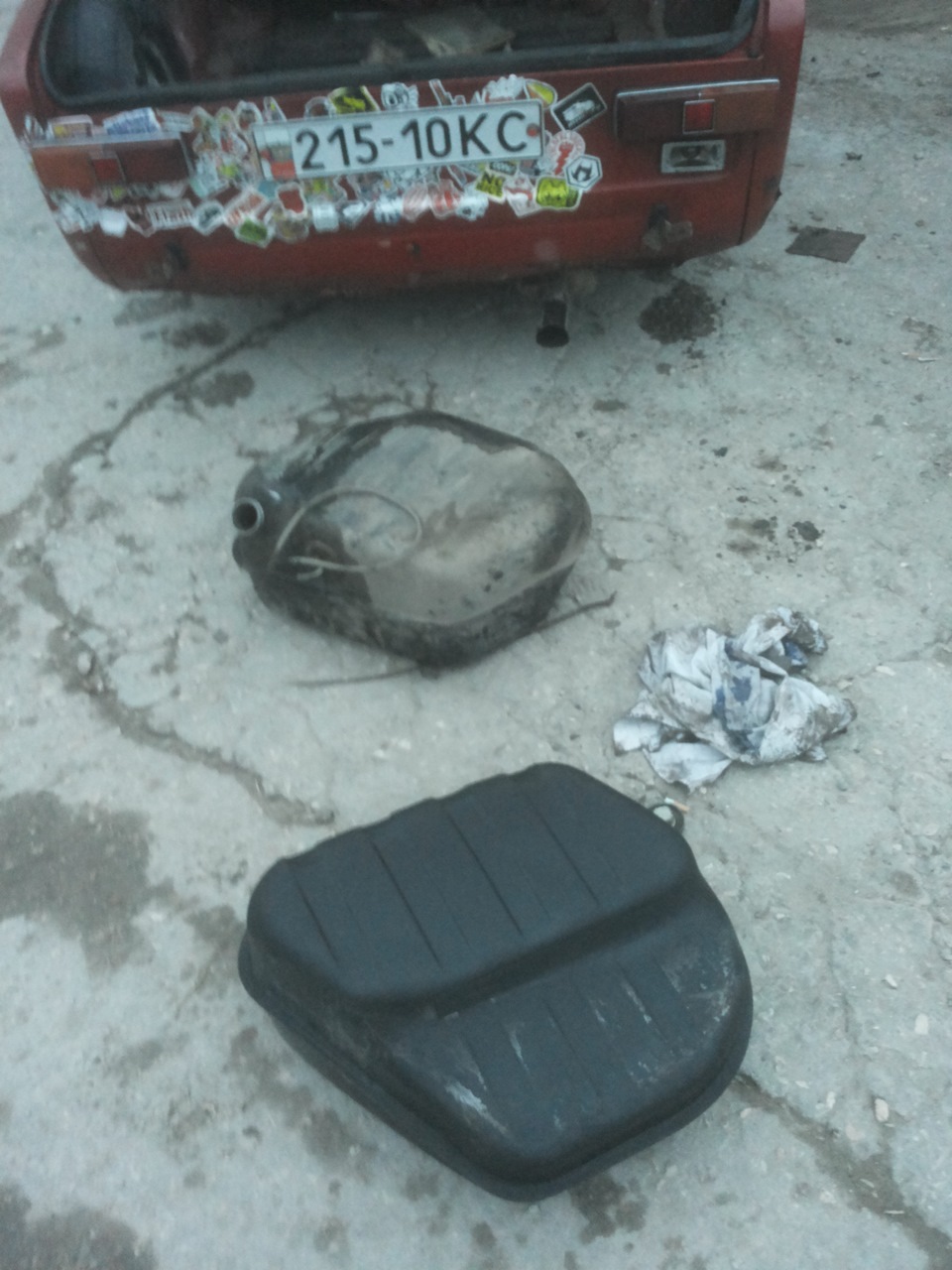 Потёк бензобак — Lada 21013, 1,5 л, 1985 года | запчасти | DRIVE2