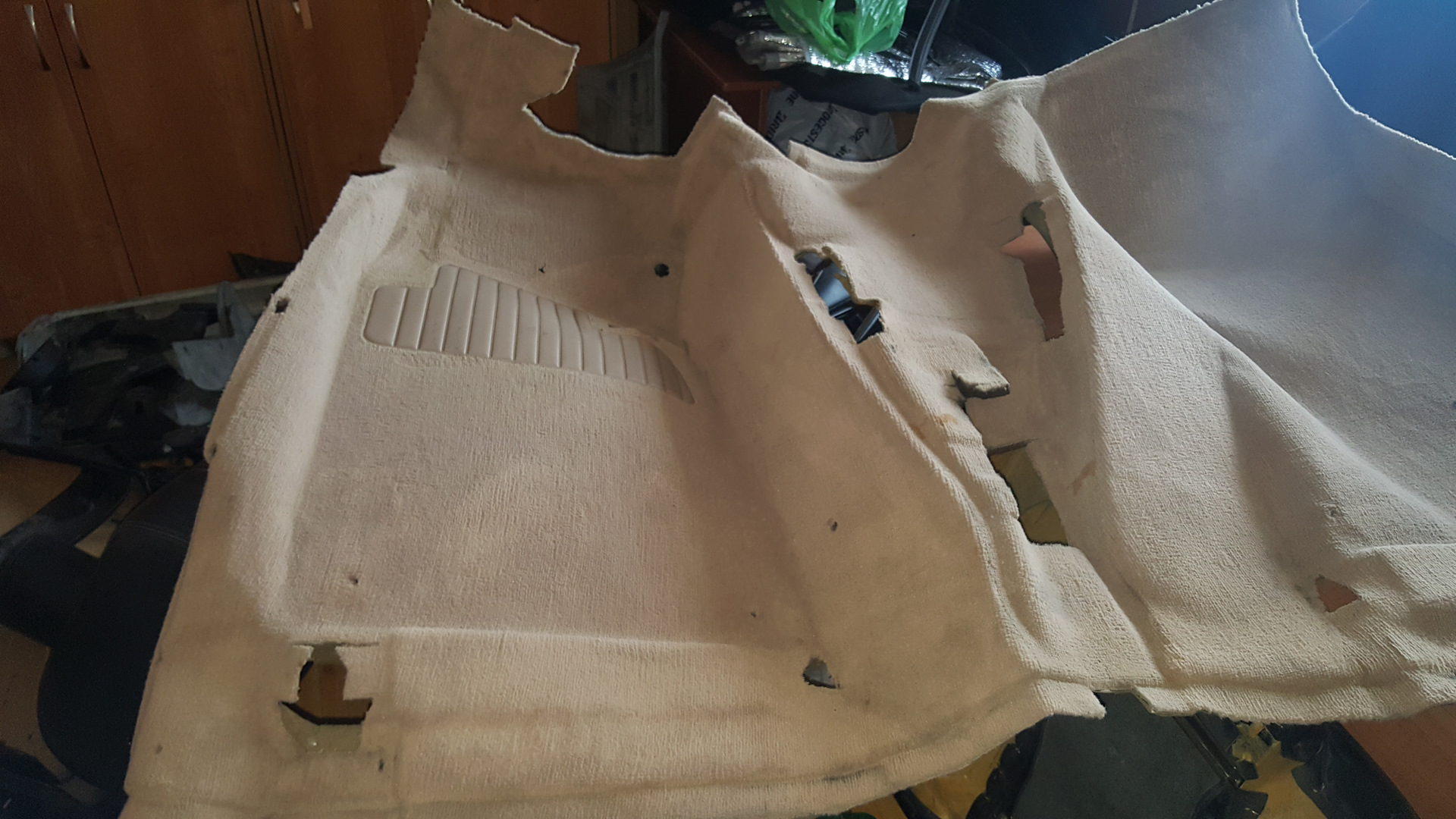 покраска ковролина