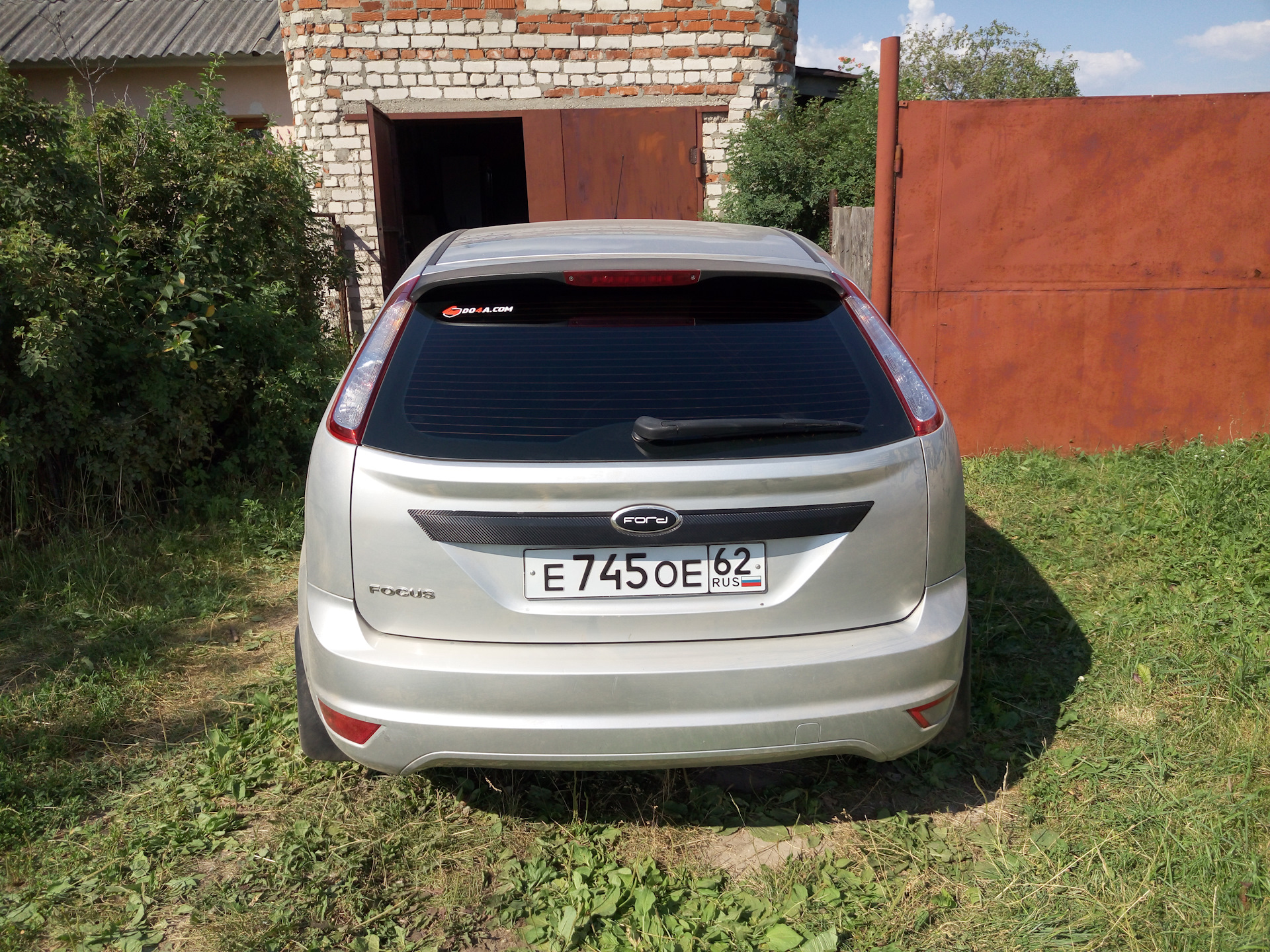 Форд фокус 2 задний. Ford Focus 2 сзади. Форд фокус 2 хэтчбек сзади. Ford Focus 2 хэтчбек сзади. Фокус 2 хэтчбек Рестайлинг сзади.