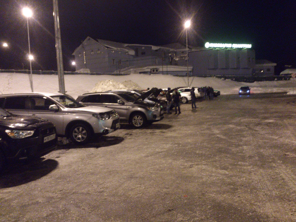 Приезд Дмитрия "Ёжика" в Мурманск — Mitsubishi Outlander (1G), 2 л ...