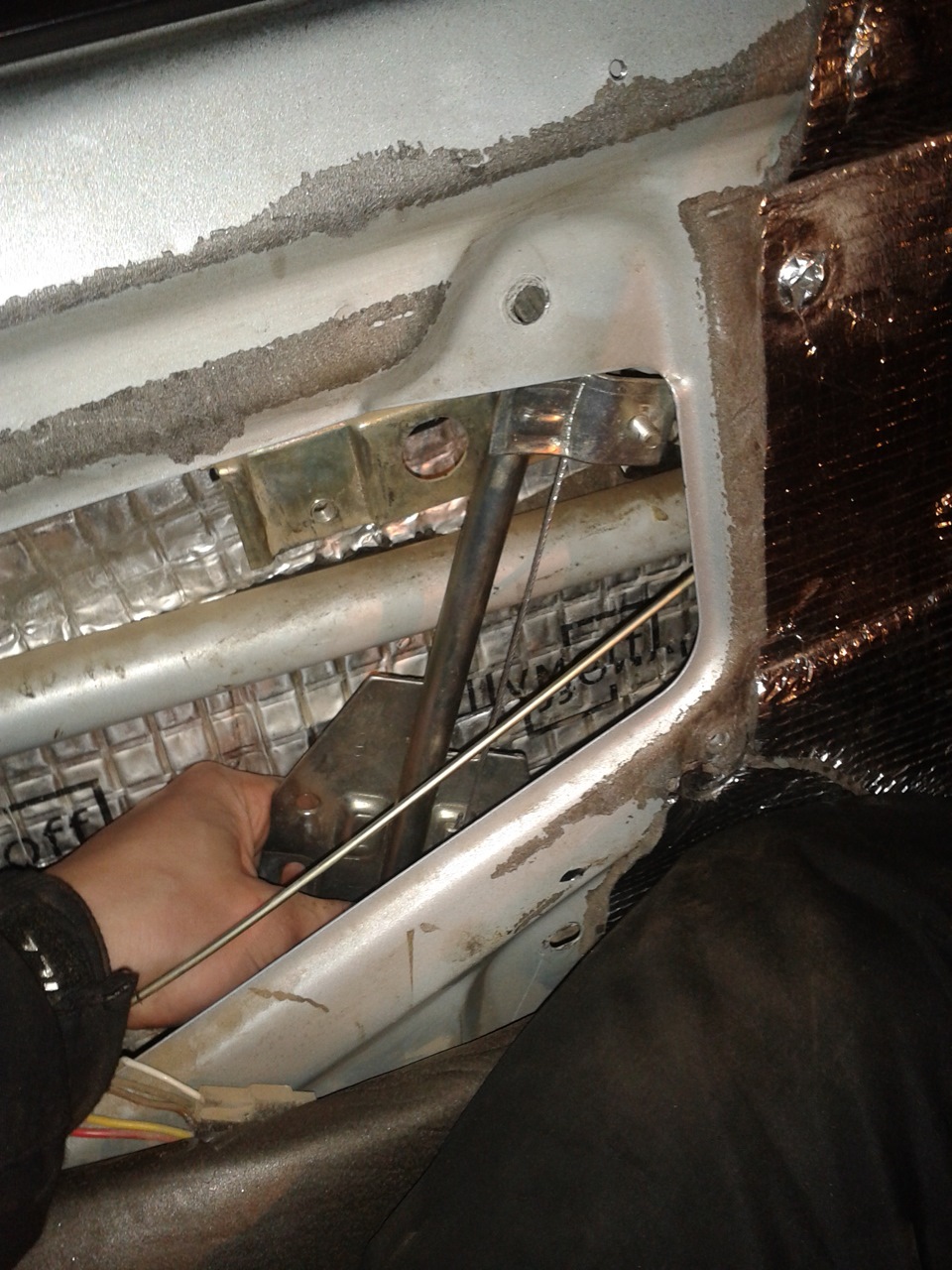 Сломался стеклоподъемник — Lada 21093, 1,5 л, 2002 года | своими руками ...