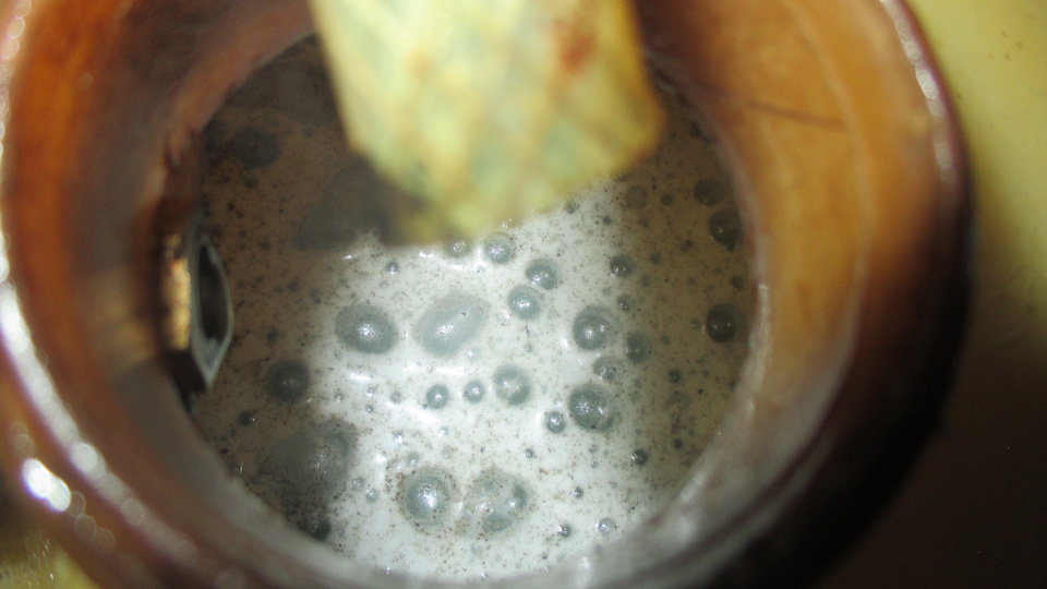 Почему пенится вода