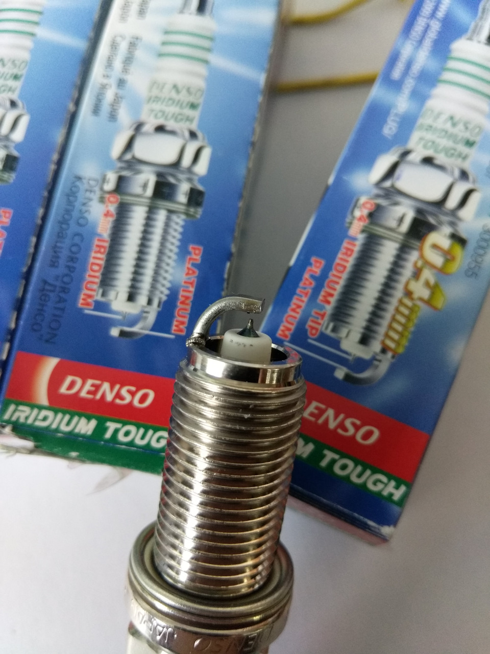 Свечи денсо ваз. Свечи Денсо. Denso 22. Denso vkh16. Vkh22.