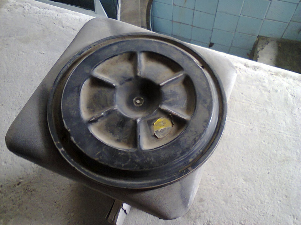 обновил крышку воздушного фильтра — Lada 21099, 1,5 л, 1996 года ...