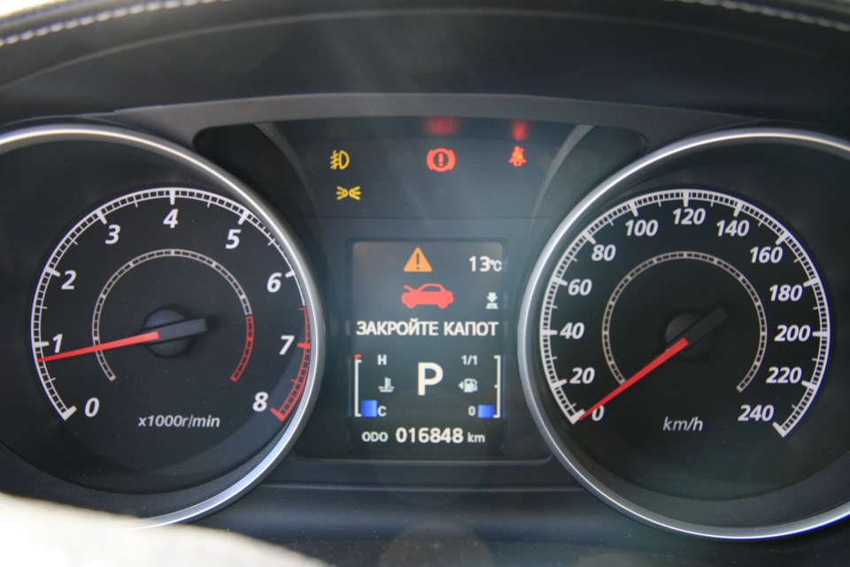 Концевик капота — Mitsubishi Outlander XL, 3 л, 2011 года | стайлинг ...