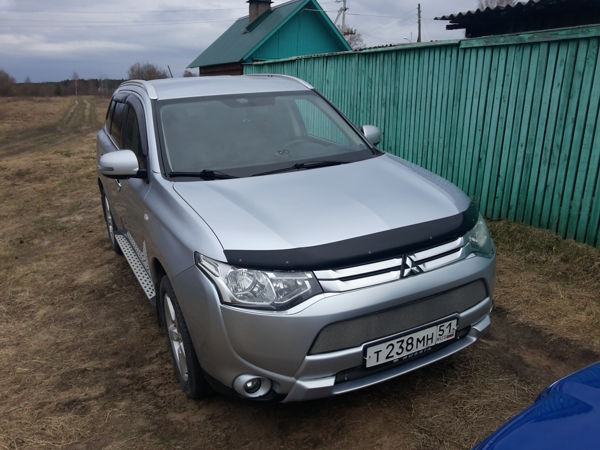 Аутлендер хл красный фото. Мицубиси аут 3. Мицубиси аут 3 фото радиаторного узла. Мицубиси аут 3. Мицубиси аут 3.