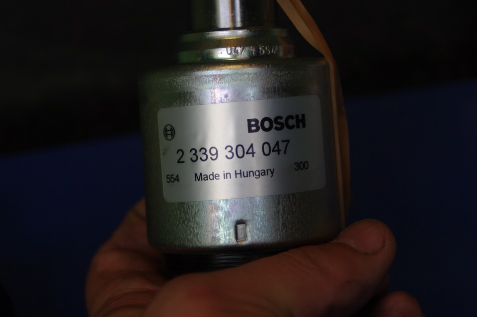 Втягивающее фокус 1.6. 2339304047 Bosch реле стартера. Втягивающее реле стартера Ford Focus 1. Втягивающий на Форд фокус 2 бош. Bosch 2 339 304 047.