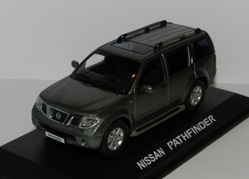 Nissan 2024 pathfinder diecast