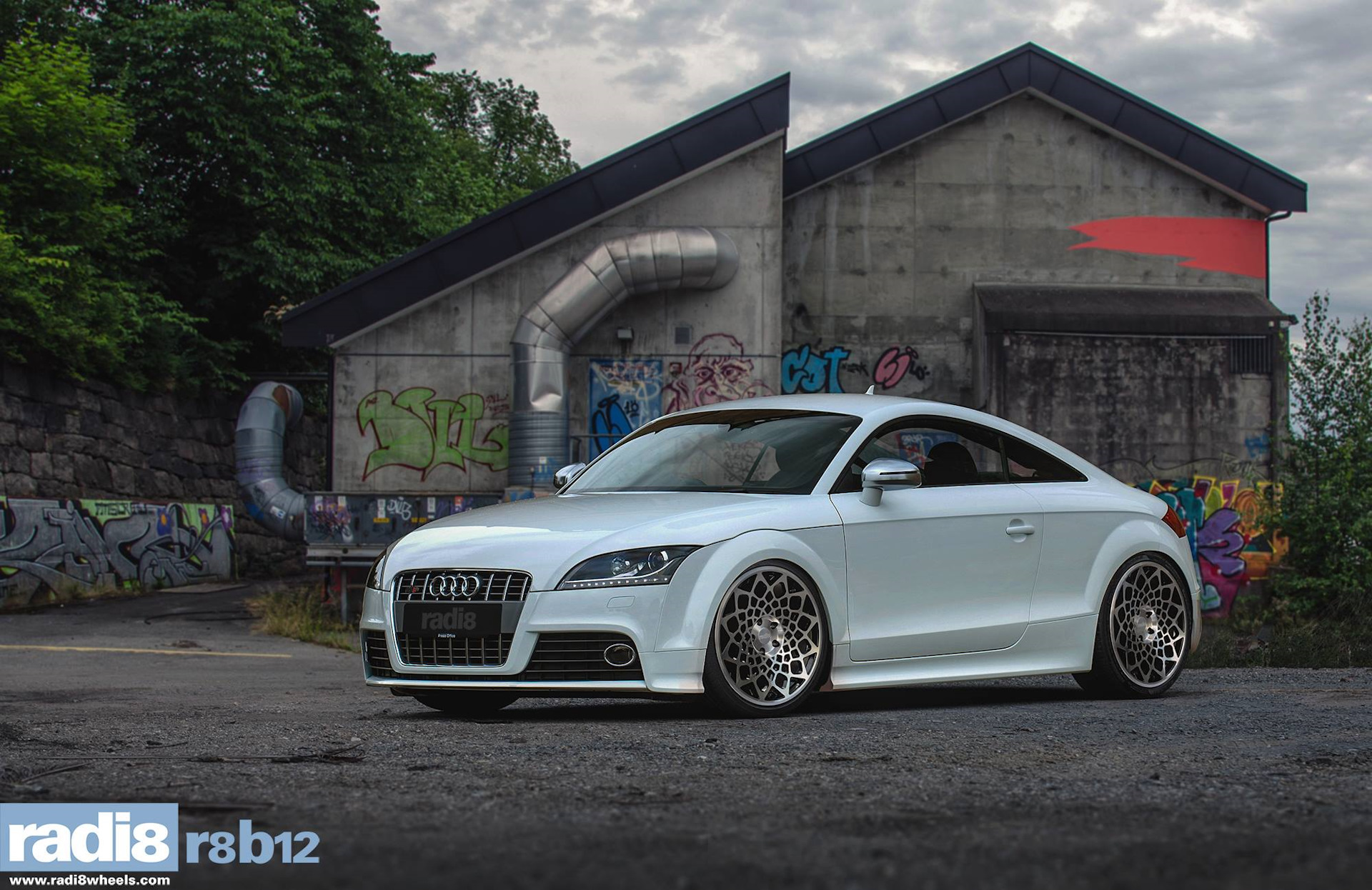 A 8 b 12. Radi8 r8b12. Audi b8 radi8. Radi8 r8s5 Audi. Radi8 Superb.