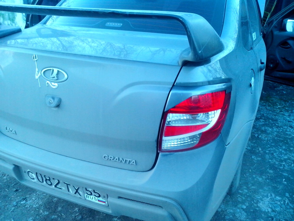 Реснички на задние фонари. — Lada Гранта (1G), 1,6 л, 2013 года ...