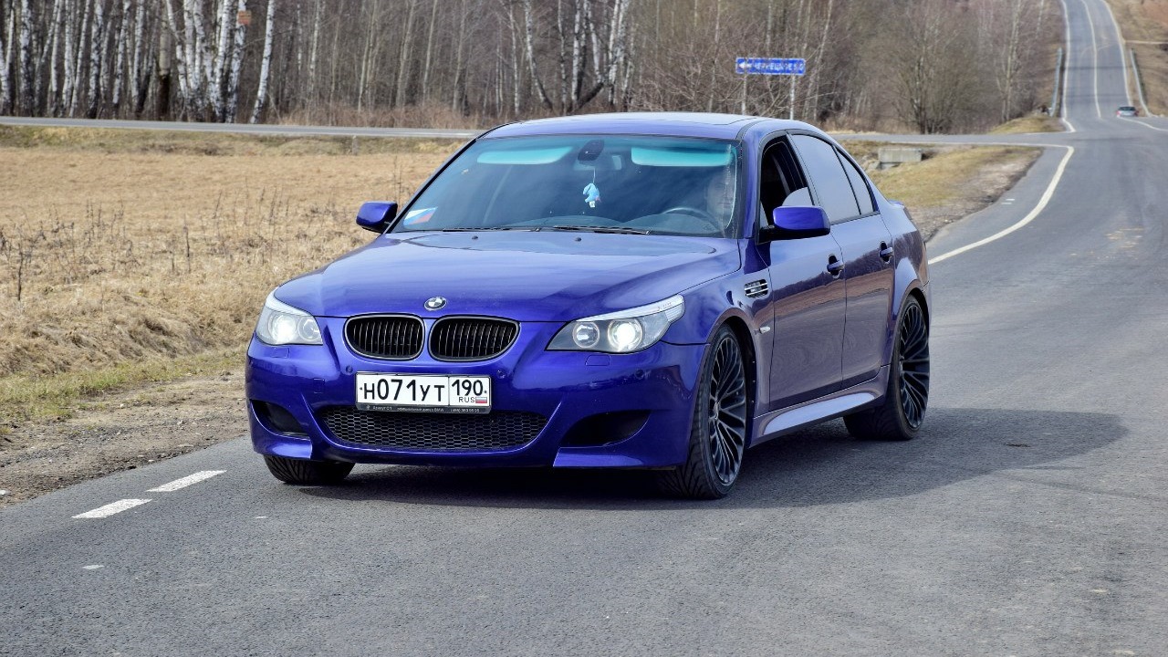 BMW 5 series (E60) 3.0 бензиновый 2004 | san marino blau на DRIVE2