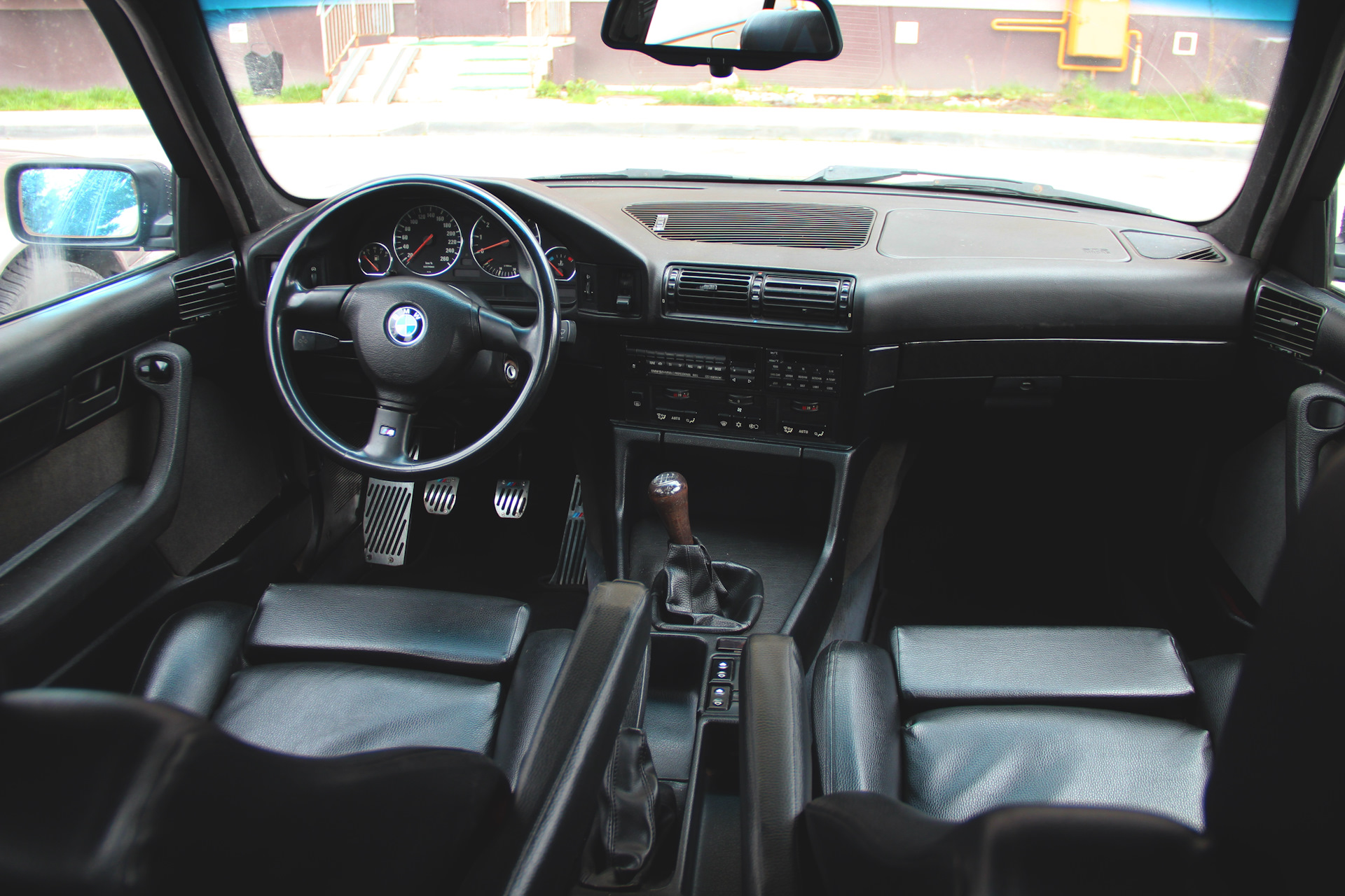 BMW e34 салон 4k