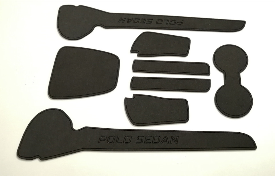 Коврики из вспененного каучука в ниши салона Polo Sedan — DRIVE2