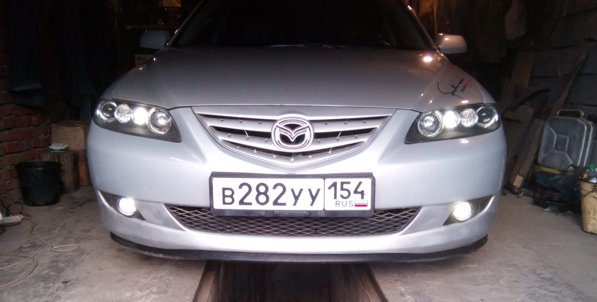 Установка противотуманных фар в передний бампер вместо заглушек — Mazda ...
