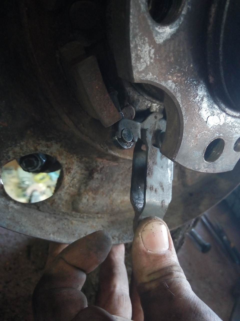 4 — SsangYong Rodius