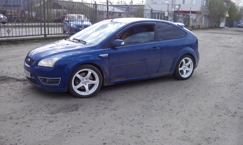 Ford Focus St 2 темно синий