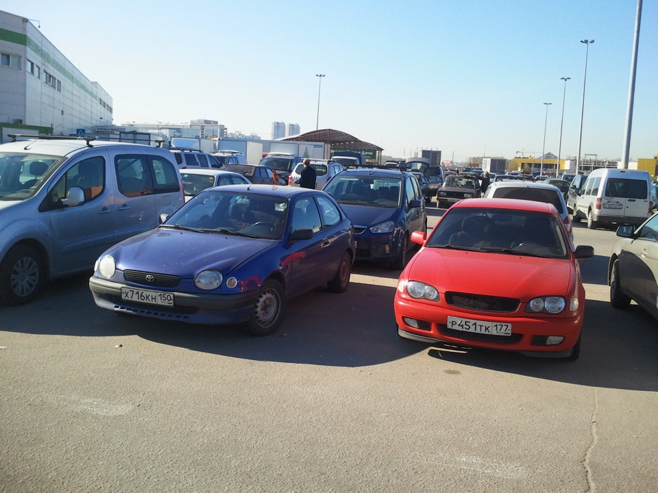 Вышел из магазина, а на стоянке Сурпрыз! — Toyota Corolla (110), 1,6 л ...