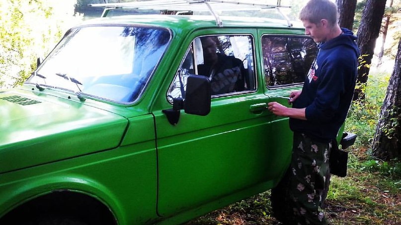 Поворотники тупят.бывает не включаются.аварийка работает исправно ...