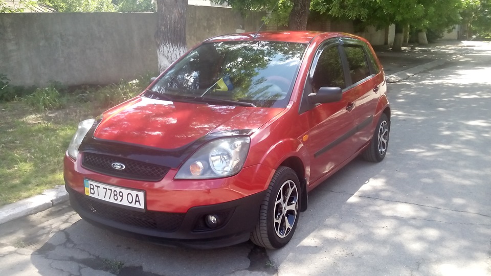 Форд фиеста 1.4 2008. Форд Фиеста мк1. Ford Fiesta 2007 года. Форд Фиеста 2007 обвес. Ford Fiesta 2011 разболтовка.