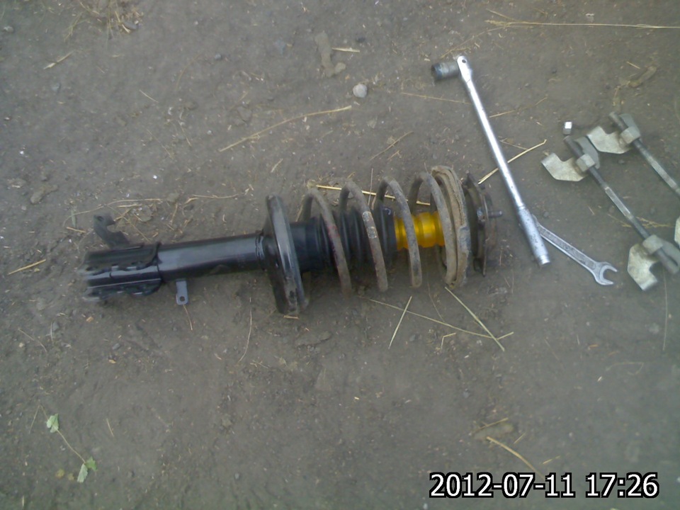 Замена передних стоек — Toyota Carina ED (1G), 1,8 л, 1986 года ...
