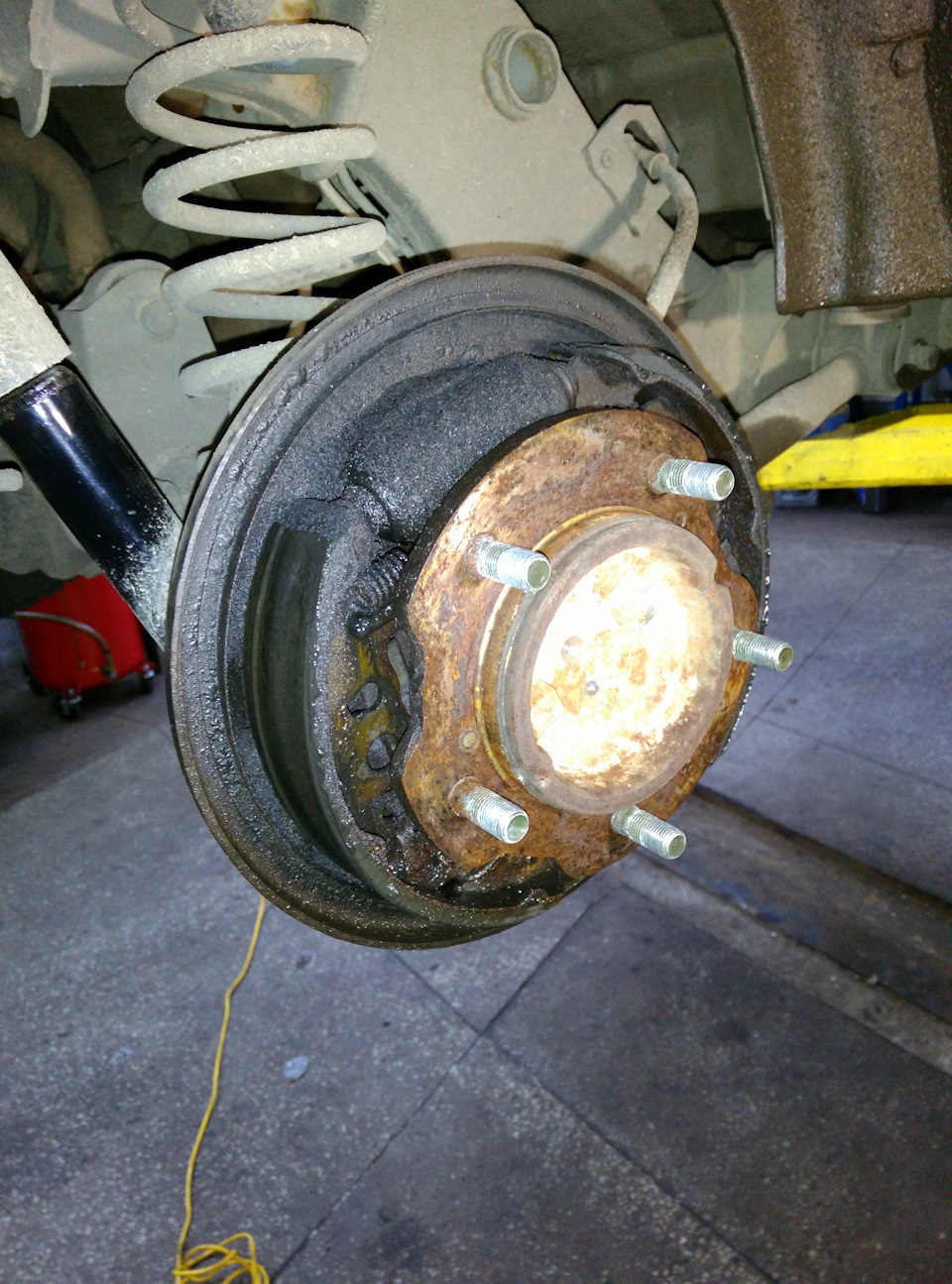 Вылечен задний тормозной цилиндр и замена жижи — Suzuki Grand Vitara ...