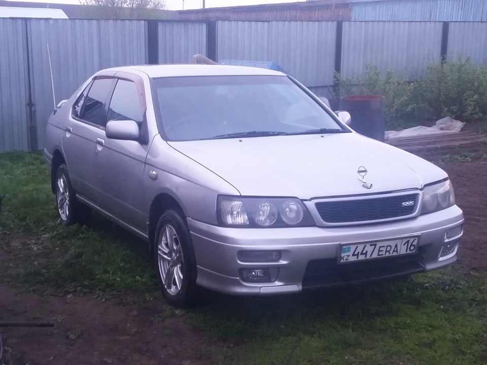 Nissan bluebird u14. Nissan Bluebird SSS. Ниссан Блюберд 1999 SSS.