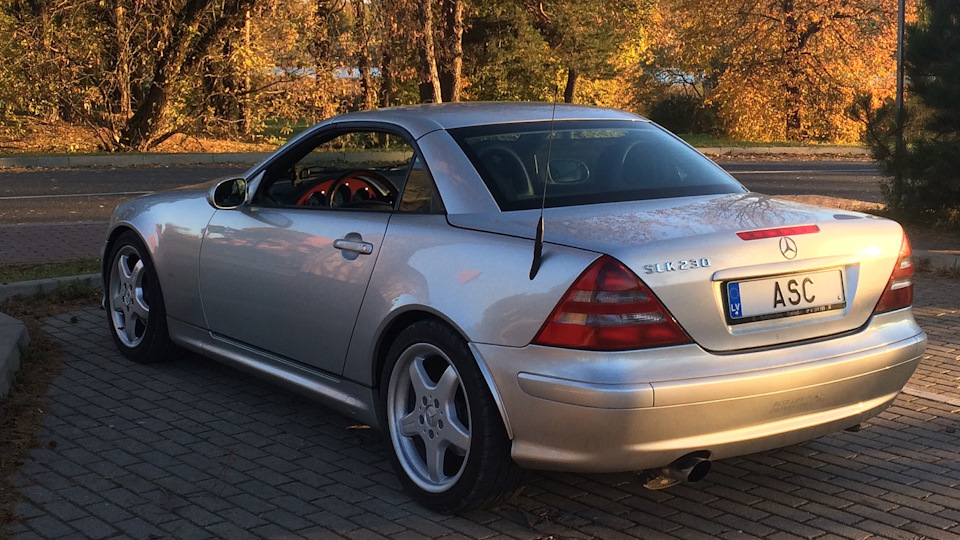 Mercedes Benz SLK 230