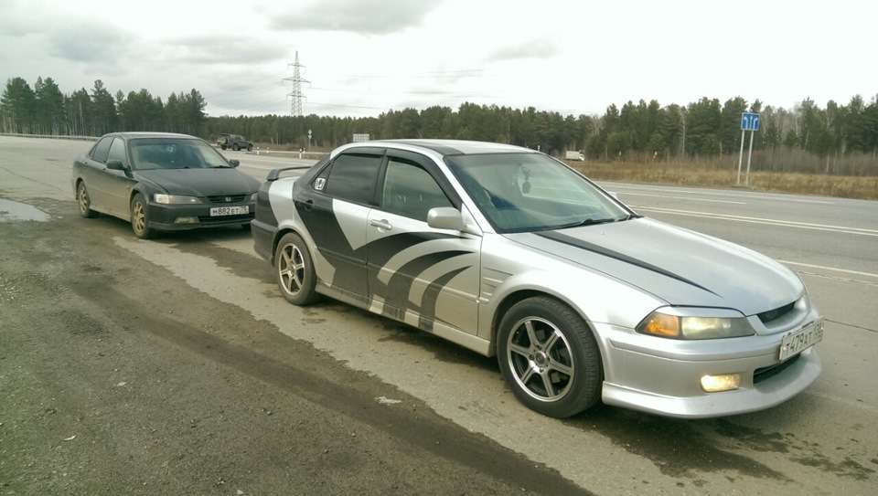 Открыли сезон))) Honda Torneo SiR vs Honda Accord SiR (видео) — Honda ...