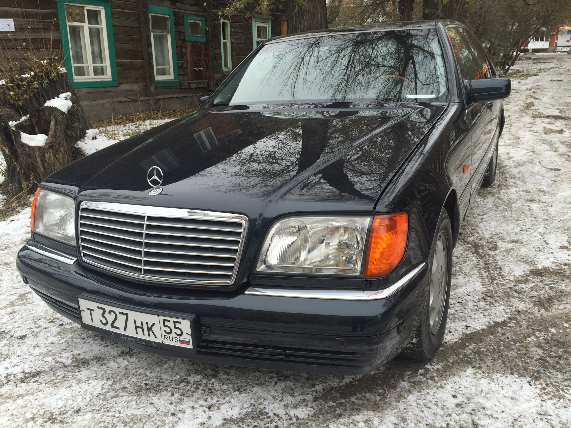 Мерседес w140 4.2. Поворотники Мерседес w140. Мерседес w124 оранжевый. Мерседес 202 с оранжевыми поворотниками. Мерседес w140 с желтыми поворотниками.