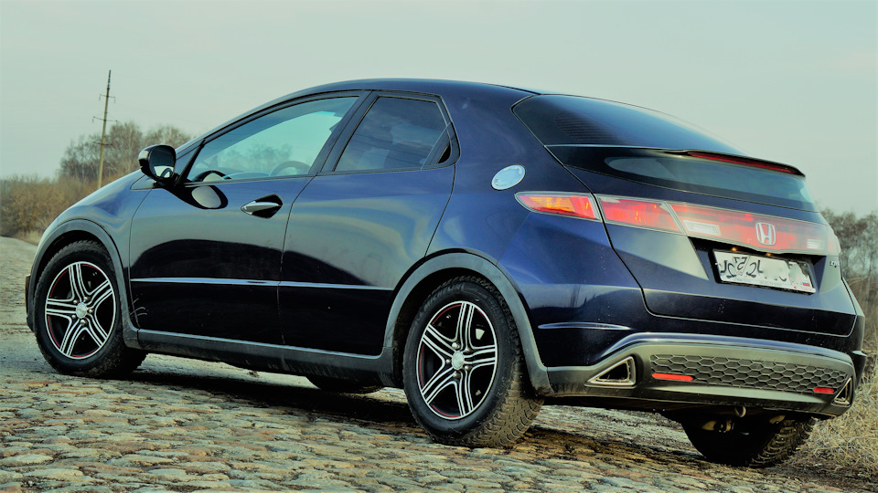 Honda Civic 5D (8G) 1.8 бензиновый 2007 на DRIVE2