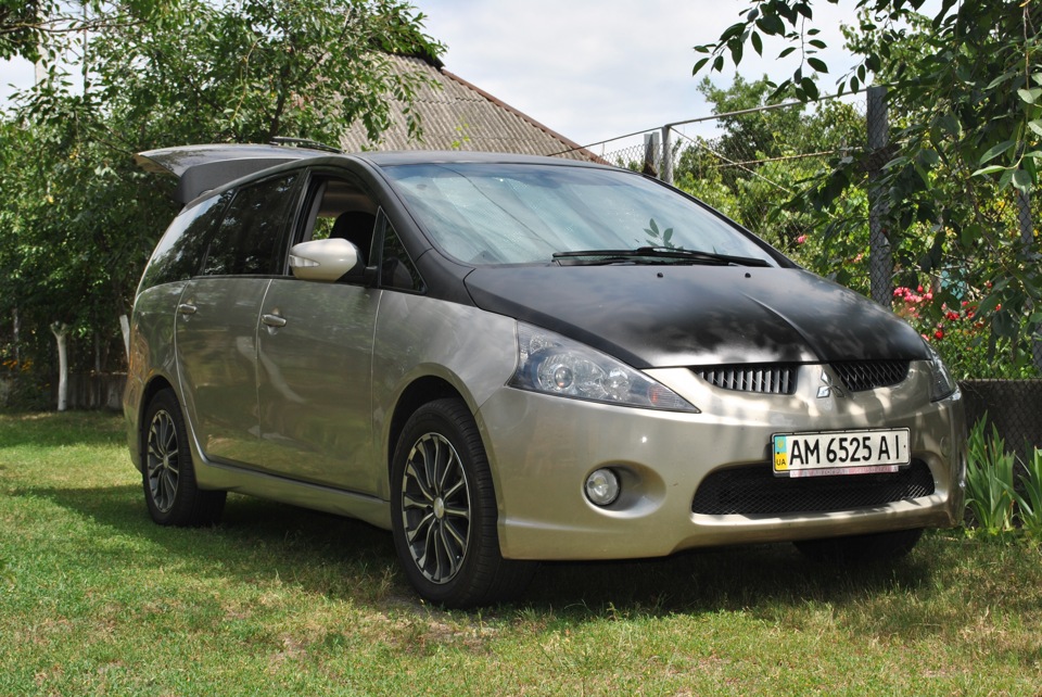 Mitsubishi grandis картинки