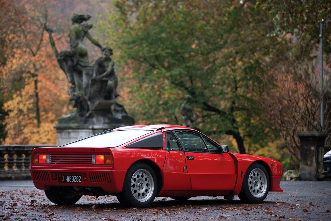 Lancia Rally 037 Stradale