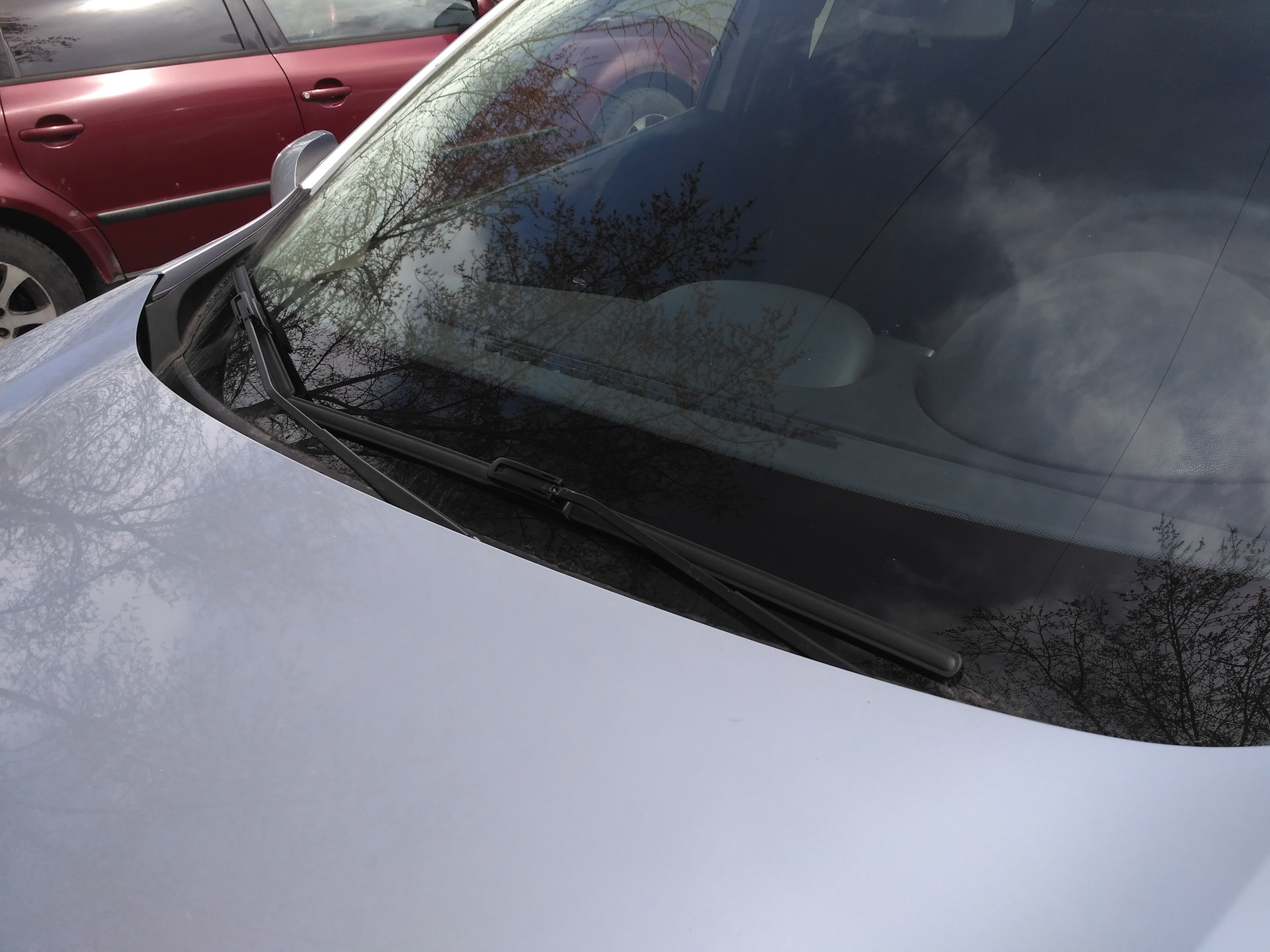 Замена дворников рено флюенс 2012. Флюенс поводок дворника водительский. Зимний режим щеток рено логан 2. Щётки стеклоочистителя флюенс 2011. Renault fluence 2013 щетки стеклоочистителя.