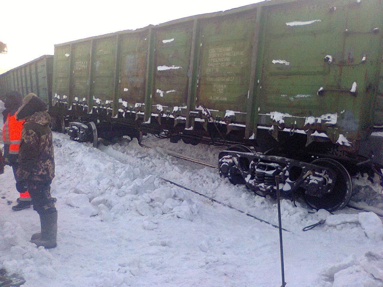 сход 34 вагонов забжд. сход вагонов сегодня. сход жд вагонов станция новокуйбышевская. сход поезда. самарская обл.