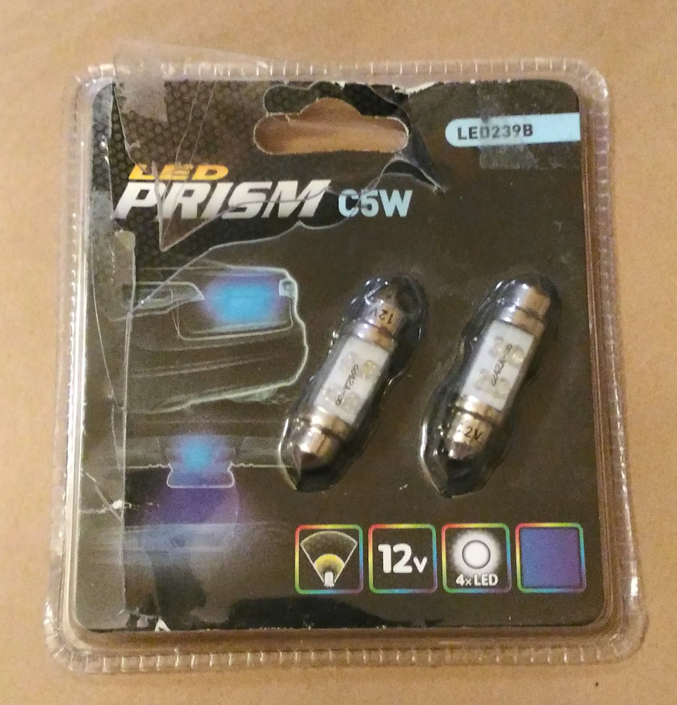 Лампочки в салон диодные, синие led prism c5w, 35мм — 200р. Новые, увидел, что цвет синийи убрал обратно в упаковку. Написано, производство Англия)) — Subaru Outback (BH)