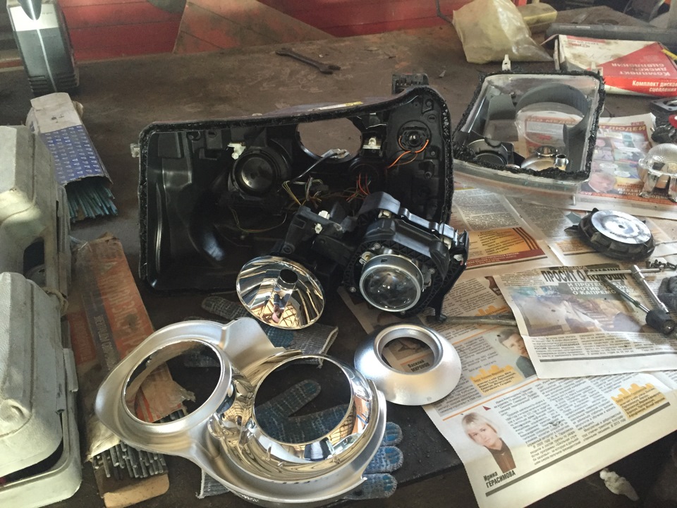 Немного колхоза. Покраска подложки фар — Land Rover Range Rover Sport ...