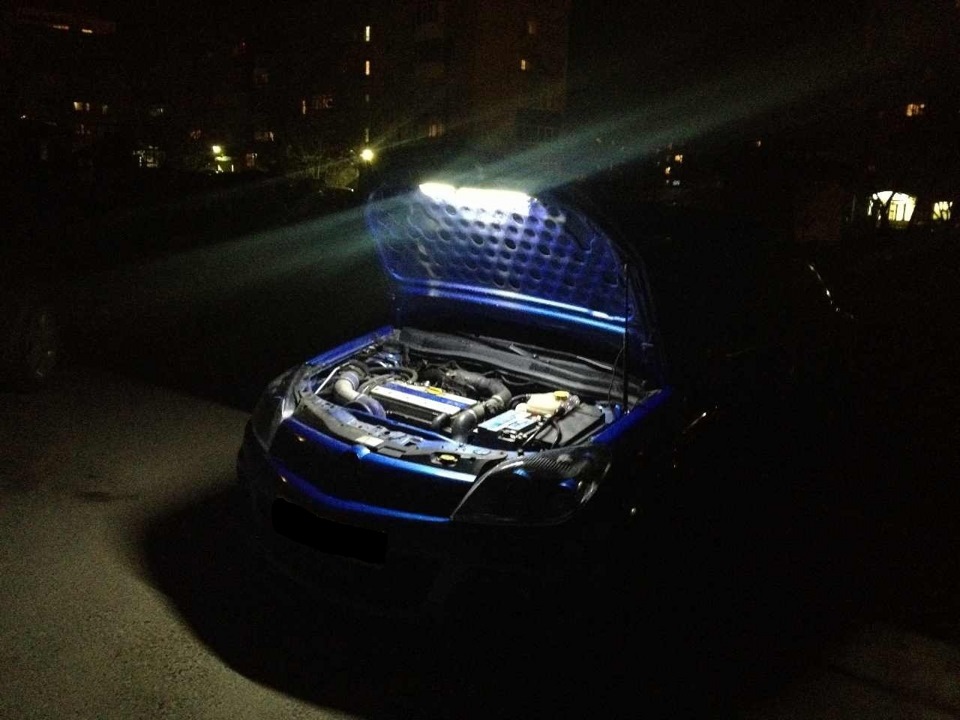 Подсветка под капотом ! — Opel Astra H OPC, 2 л, 2006 года ...