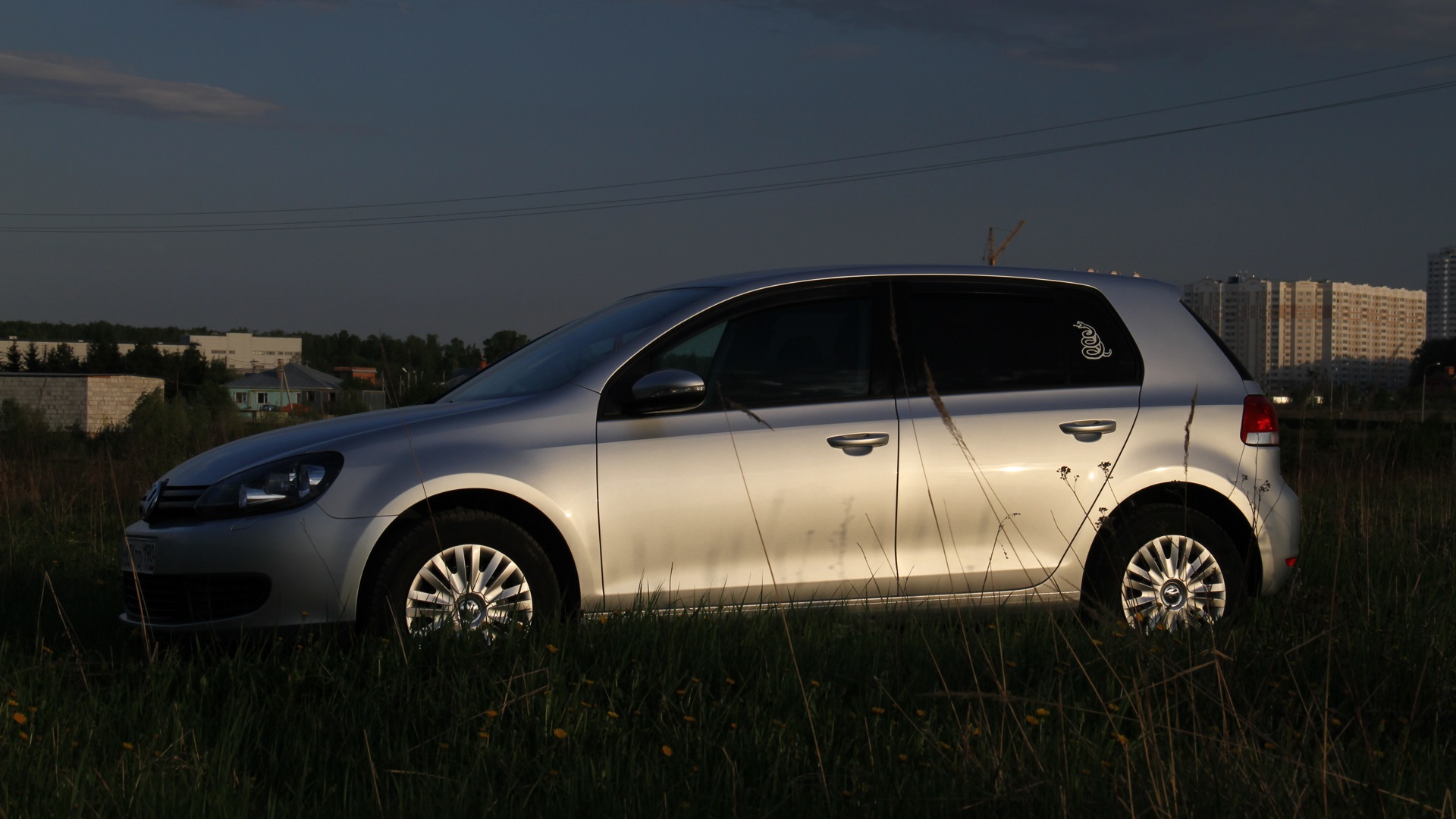 Volkswagen Golf Mk6 1.6 бензиновый 2011 | СКВОЗЬ НЕВОЗМОЖНОЕ на DRIVE2