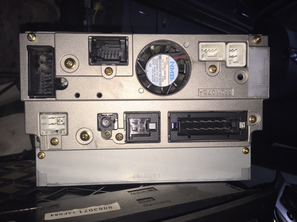 Замена Comand NTG 4.0 на 4.5 gen1 - Mercedes-Benz E-class (W212), 1,8 л, 2010 го